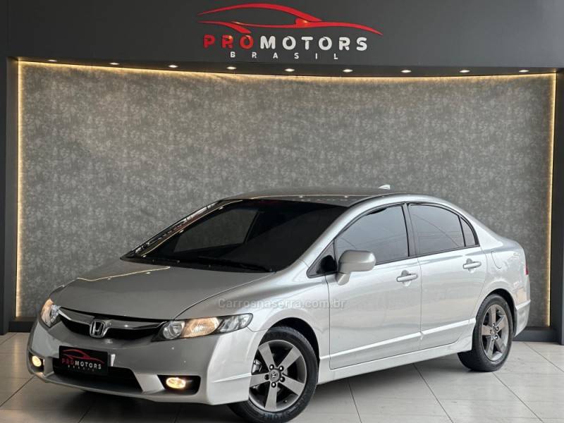 HONDA - CIVIC - 2009/2009 - Prata - R$ 49.900,00