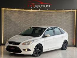 FORD - FOCUS - 2011/2011 - Branca - R$ 41.900,00