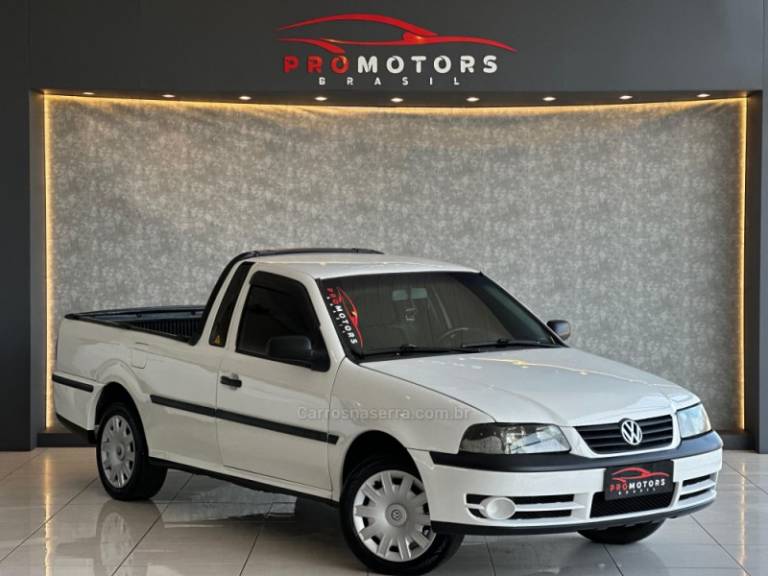 VOLKSWAGEN - SAVEIRO - 2005/2005 - Branca - R$ 33.900,00